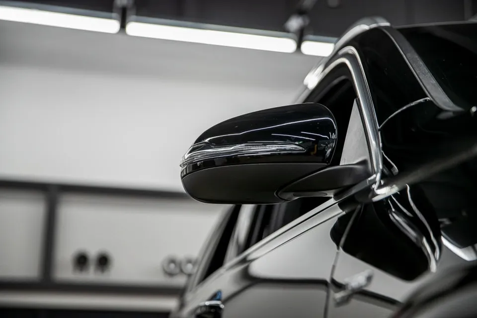 Mercedes-Benz GLB around view - Mercedes-Benz GLB Around View Monitor Retrofit: Park with Confide photo 4