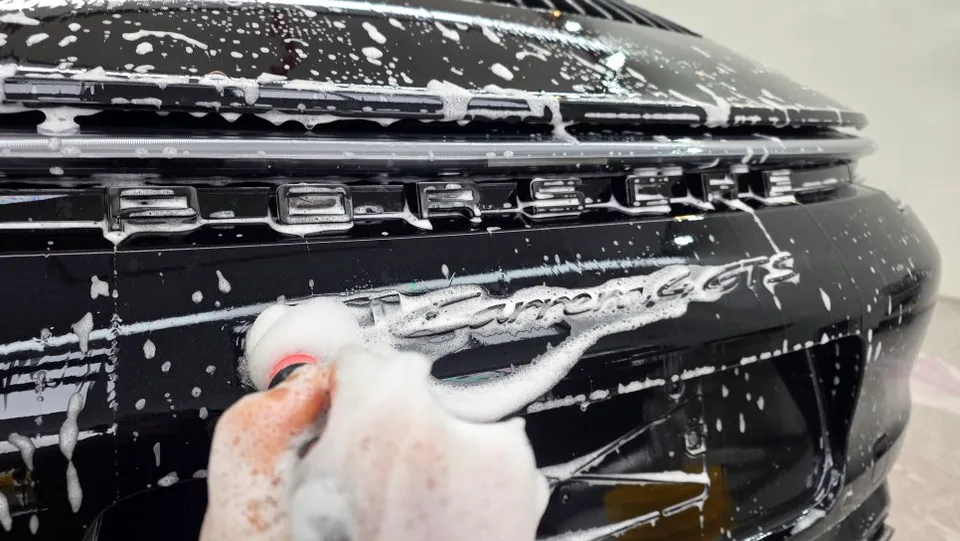 ポルシェ 911 カレラ PPF施工事例|費用目安・仕上がり 施工写真 1-2