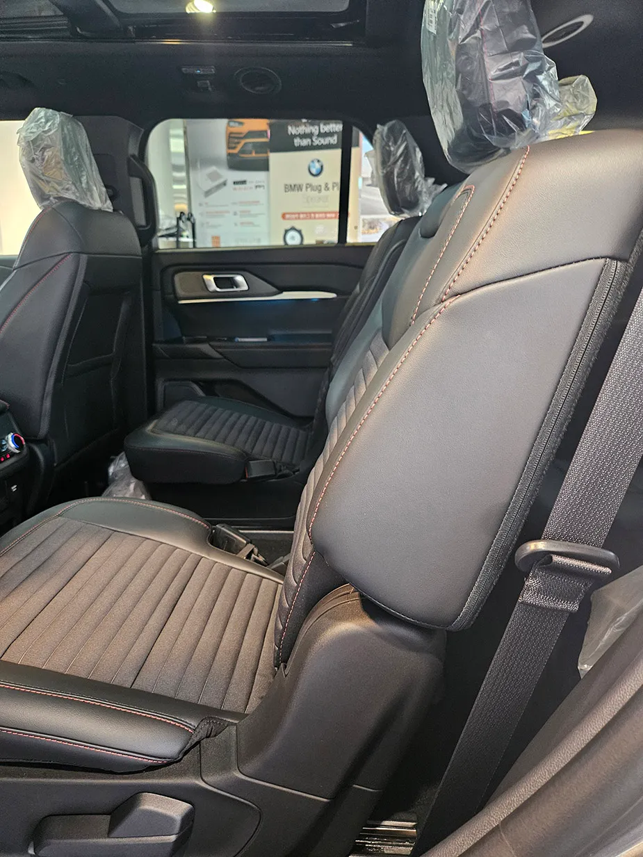 Ford Explorer interior customization - Ford Explorer 2nd Row Reclining Review — Enhanced Comfort photo 3