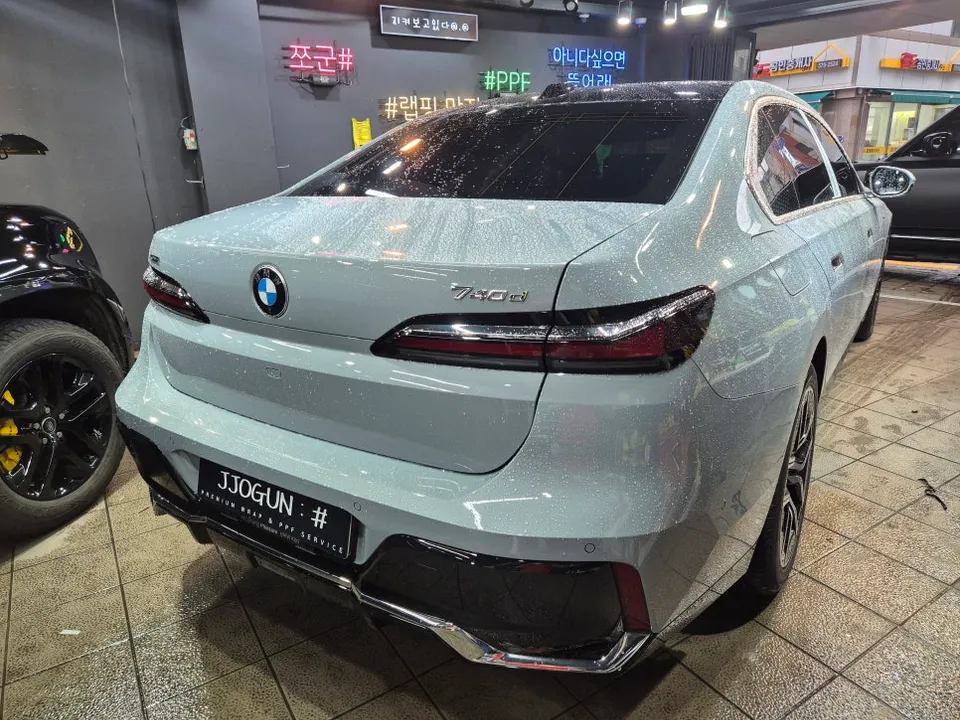 BMW 7 SeriesのPPF施工事例｜費用目安・仕上がり 施工写真 3-1