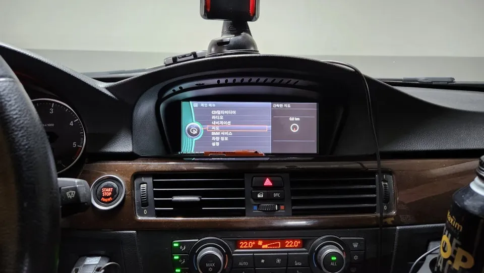 BMW 3 Series dash cam - BMW 3 Series Dash Cam Installation Review photo 3