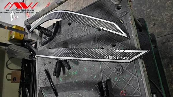 Genesis G70のカーラッピング事例|カスタムと仕上がり 施工写真 1-1