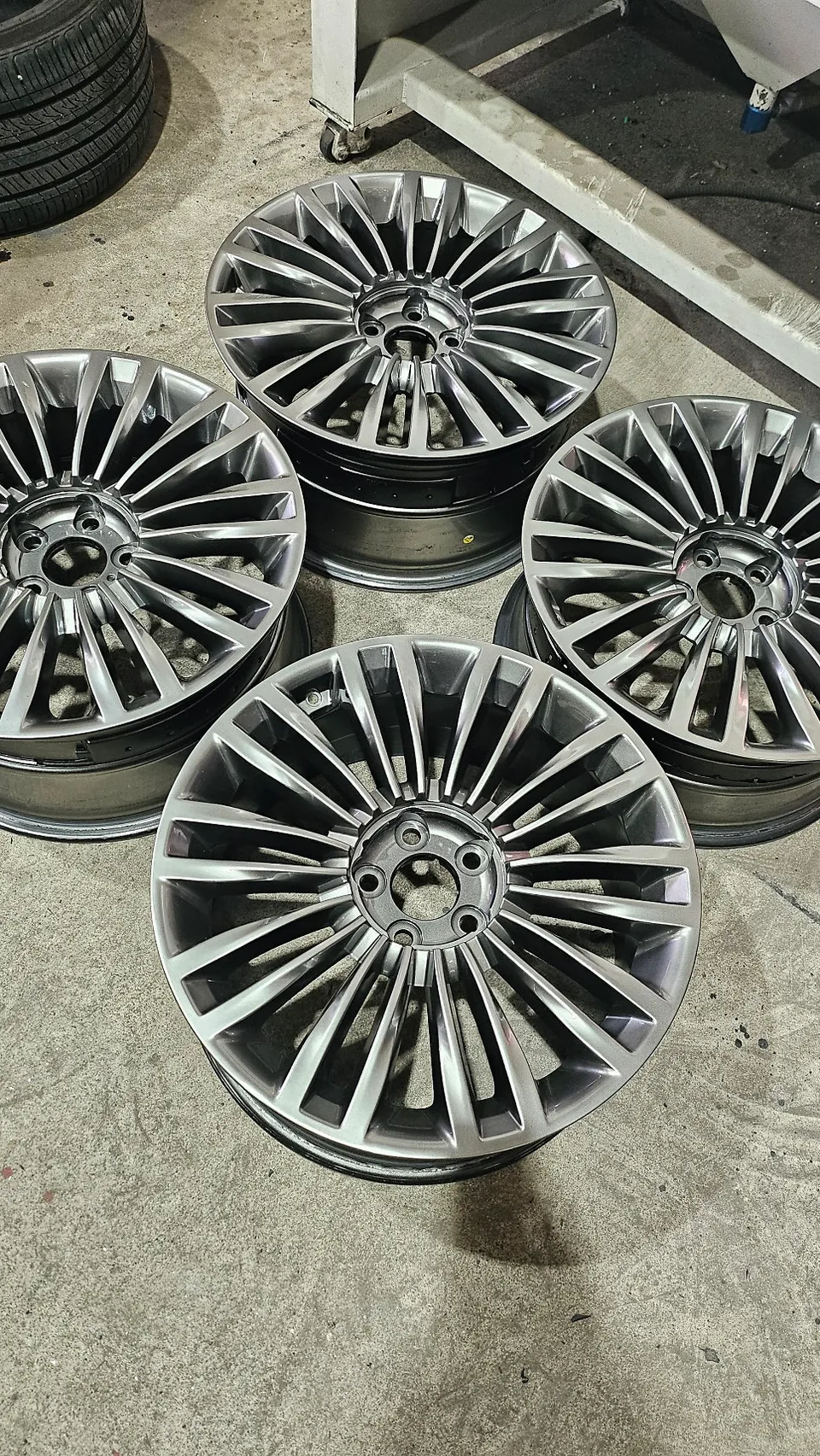 Kia K900 Wheel Repair Review: 19-Inch Rim Swap for ₩280,000
