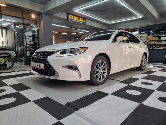 Lexus ES 300h android head unit - Lexus ES 300h Android Head Unit Review: Smart Upgrade photo 7