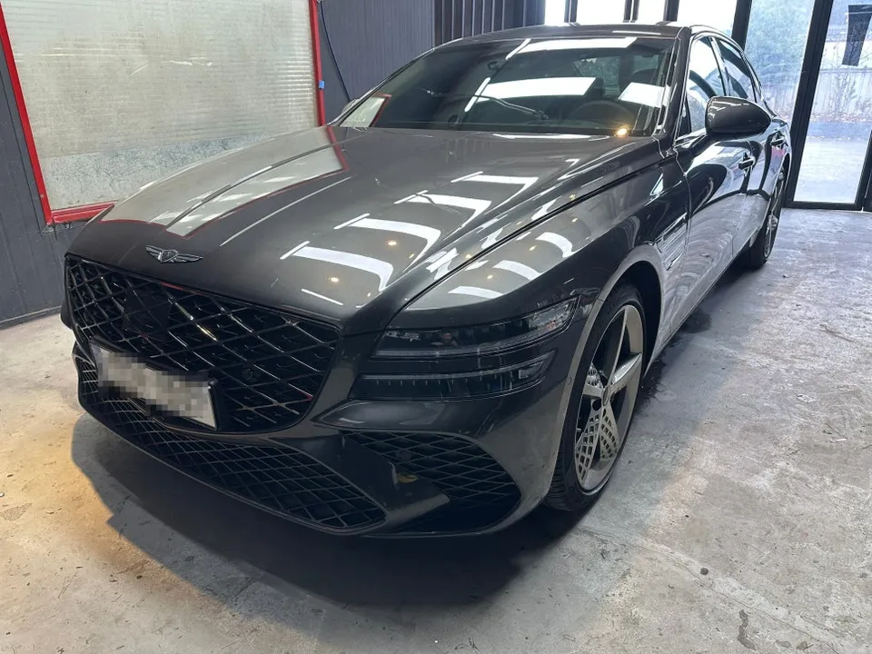 Genesis G80 interior customization installation result
