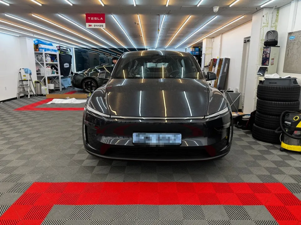 Tesla JuniperのPPF施工事例｜無光フィルムで保護と美観を両立 施工写真 1-1