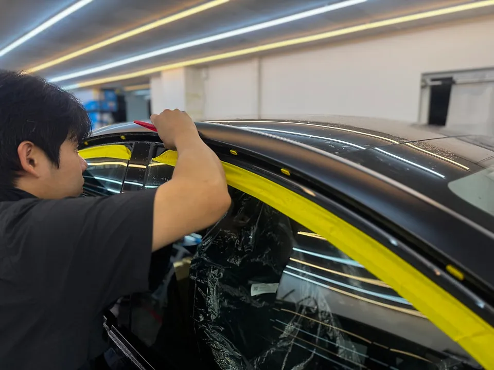 Tesla JuniperのPPF施工事例｜無光フィルムで保護と美観を両立 施工写真 1-3
