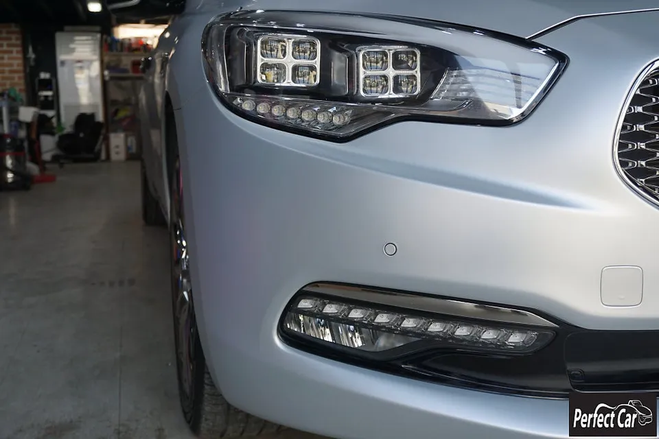 Kia K900のカーラッピング事例｜費用目安・仕上がり 施工写真 1-3