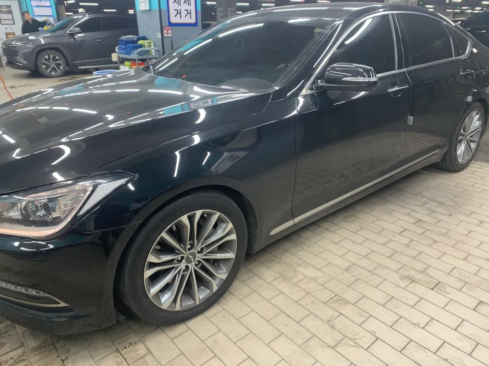 Genesis G80 Paint Correction & Glass Coating Review photo 2