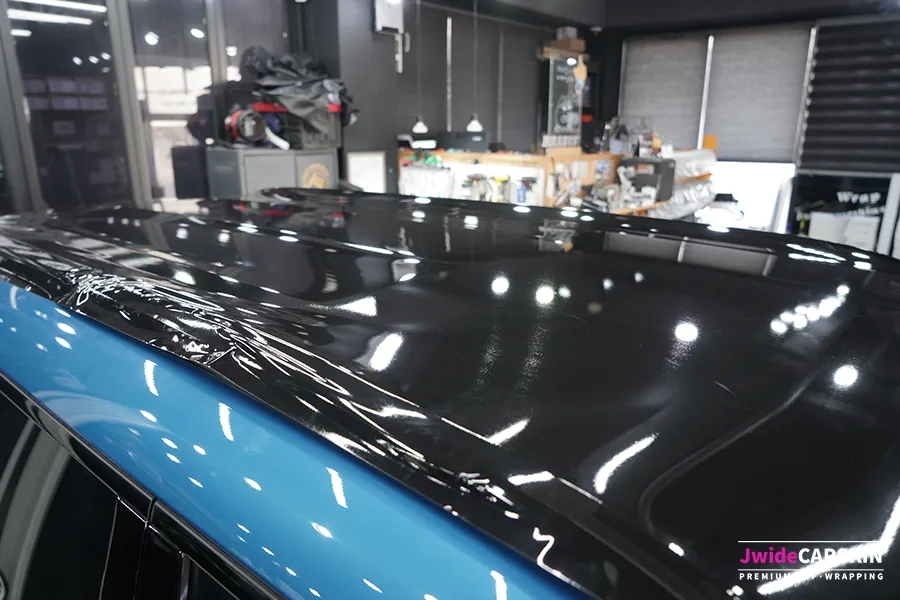 Kia EV9 ppf - Kia EV9 PPF Review: Black Roof Wrap & Front Bumper Protection photo 5