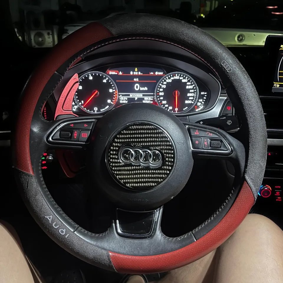 Audi A7のAndroid Auto・CarPlay取付事例 施工写真 2-1