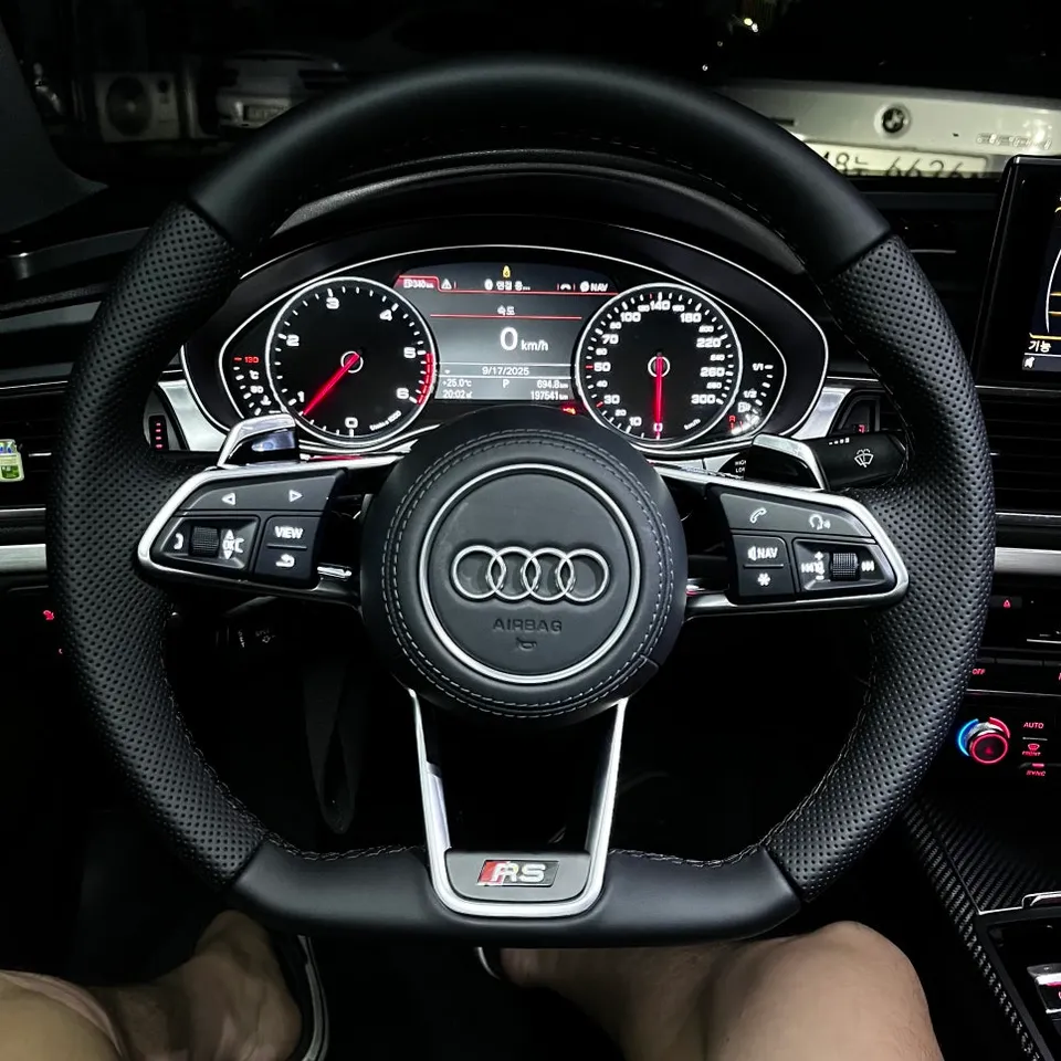Audi A7のAndroid Auto・CarPlay取付事例 施工写真 4-1
