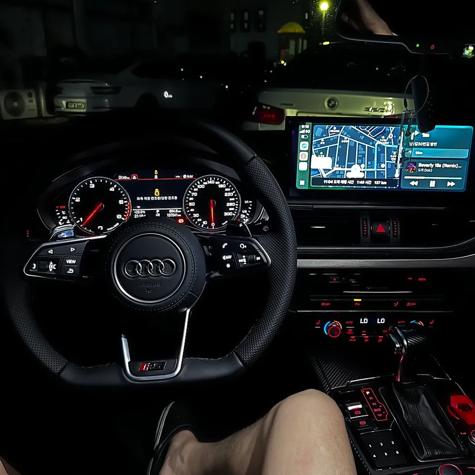 Audi A7のAndroid Auto・CarPlay取付事例 施工写真 1-3