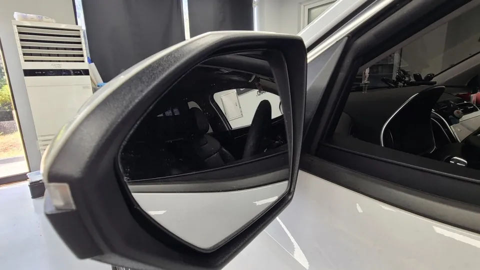Hyundai Tucson NX4のカーラッピング事例 施工写真 3