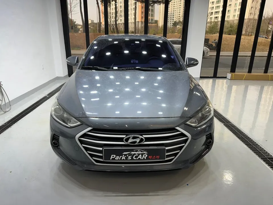 Hyundai Elantra ADのカーフィルム施工事例｜費用目安・仕上がり 写真