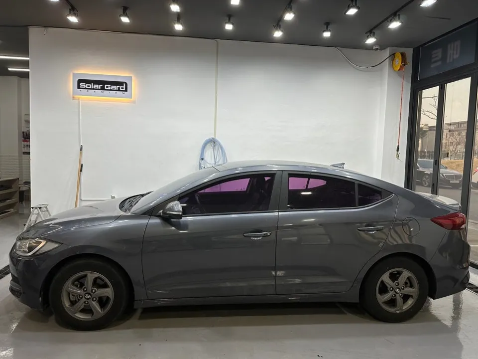 Hyundai Elantra ADのカーフィルム施工事例|費用目安・仕上がり 施工写真 1-1