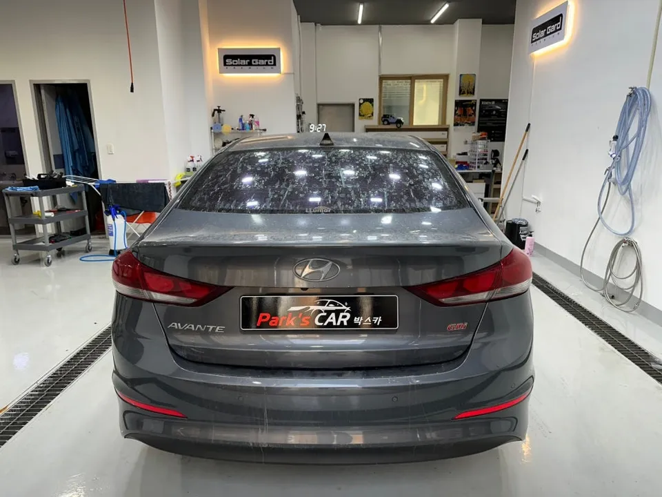 Hyundai Elantra ADのカーフィルム施工事例|費用目安・仕上がり 施工写真 2-1