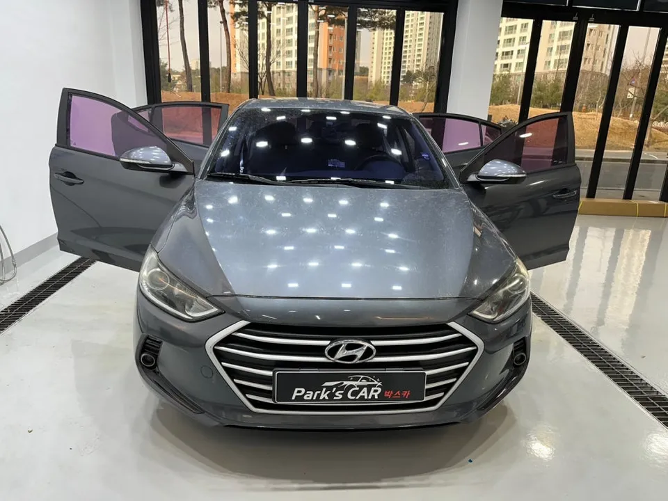 Hyundai Elantra ADのカーフィルム施工事例|費用目安・仕上がり 施工写真 2-2