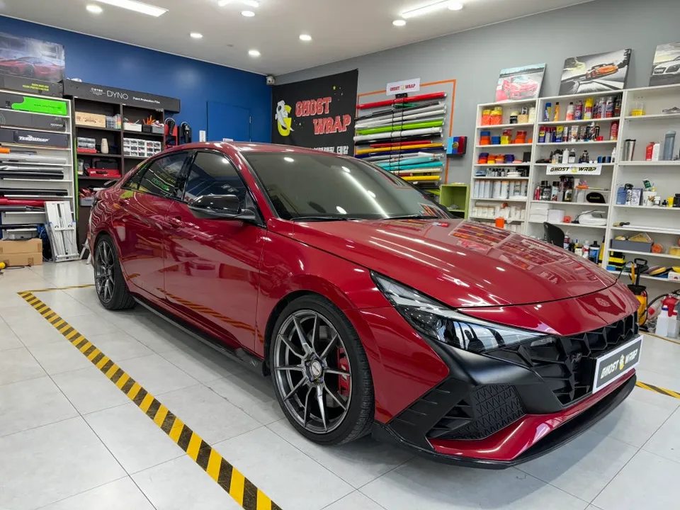 Hyundai Elantra Nのカーラッピング事例|費用目安・仕上がり 施工写真 2-1