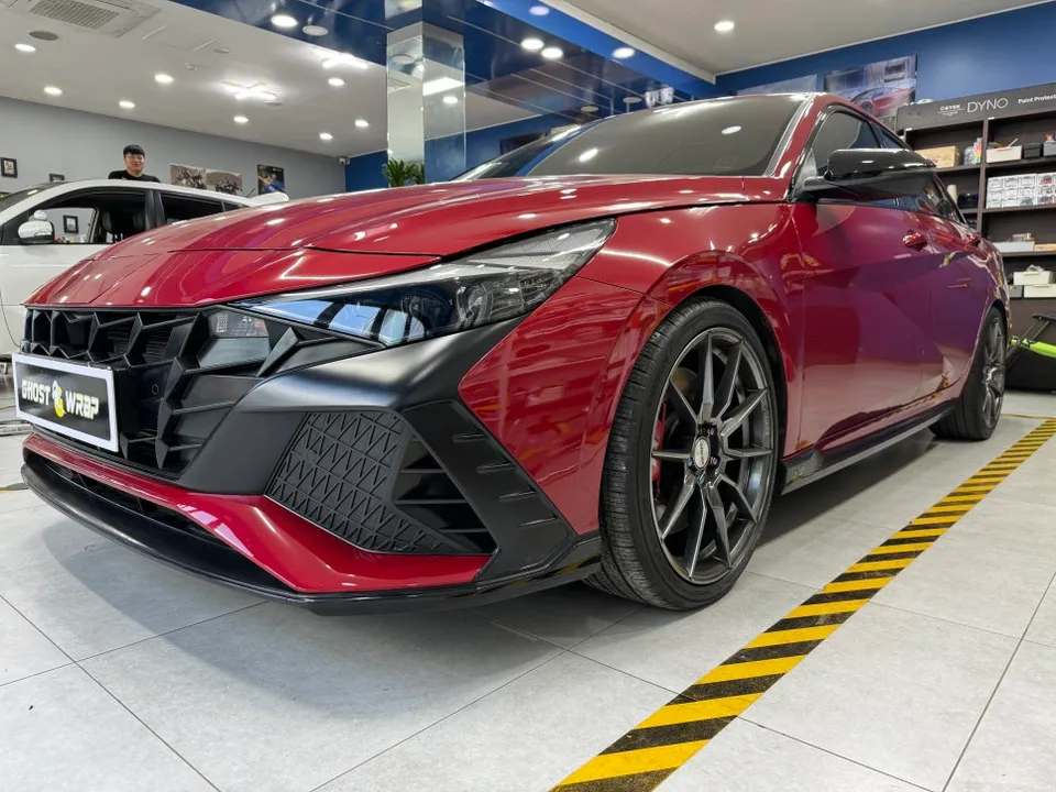 Hyundai Elantra Nのカーラッピング事例|費用目安・仕上がり 施工写真 1-2