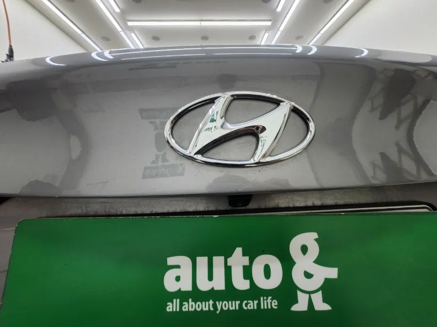 Hyundai ElantraのAndroid Auto・CarPlay取付事例 施工写真 4-1
