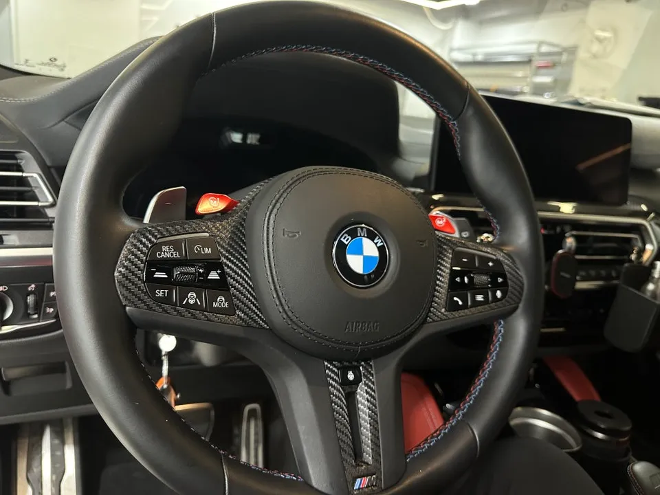 BMW X3のカーラッピング事例|カブリオブラックで高級感アップ 施工写真 3-3