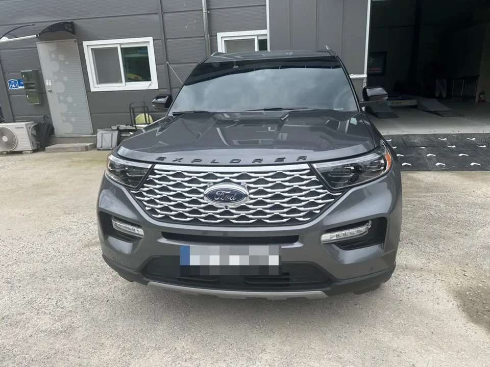 Ford Explorerのホイールリペア・塗装事例 施工写真 2-1