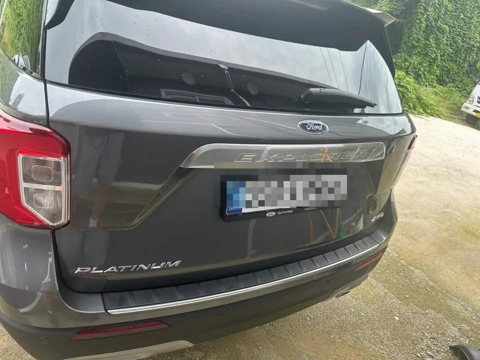 Ford Explorerのホイールリペア・塗装事例 施工写真 4-1