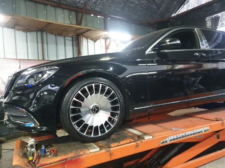 Mercedes-Benz S-Class W222のホイールリペア・塗装事例 写真