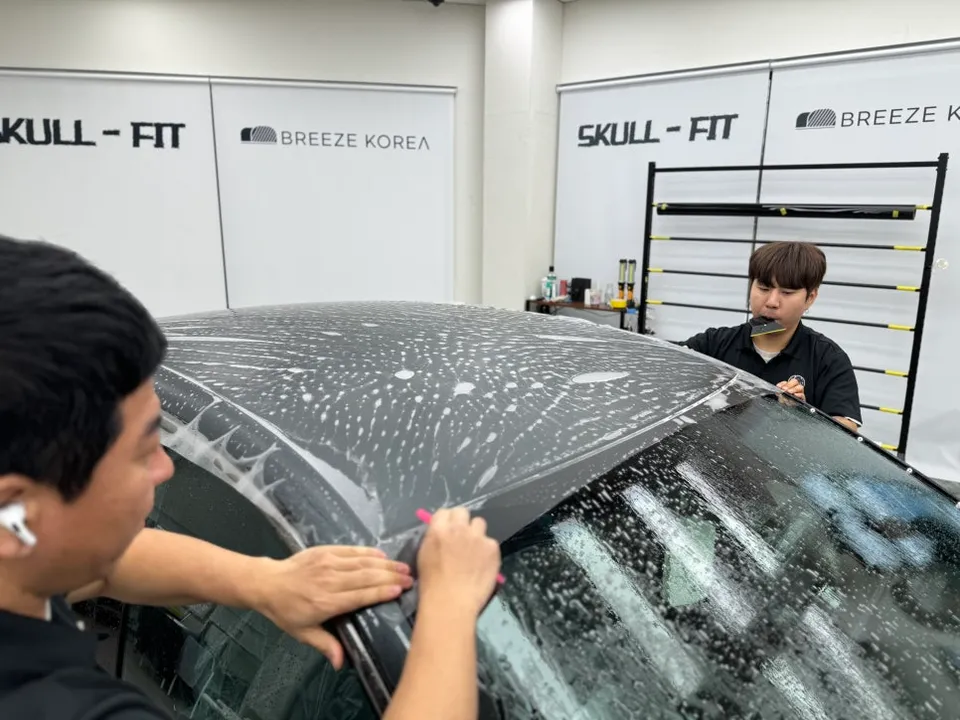 Genesis G80 PPF施工事例|無光カラーの保護と変身 施工写真 1-3