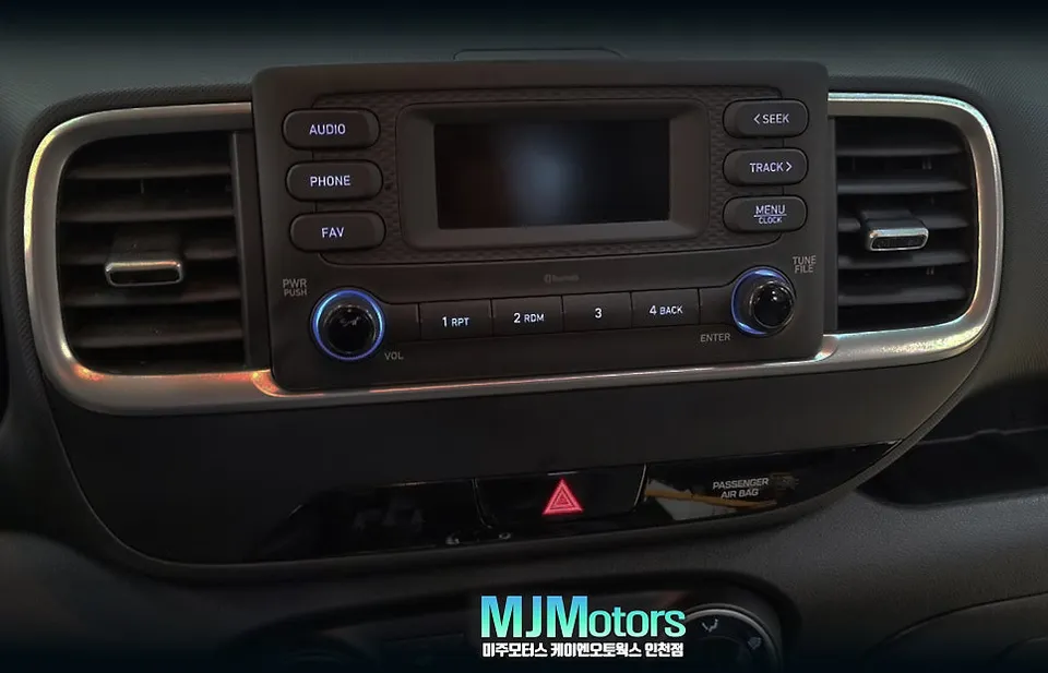 Hyundai Venue android head unit - Hyundai Venue Android Head Unit Review — Seamless Integration photo 3
