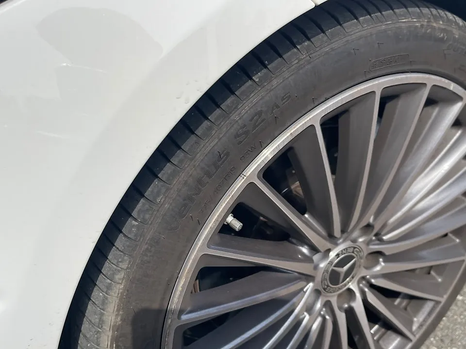 Mercedes-Benz C-Class W206のホイールリペア・塗装事例 施工写真 4-1