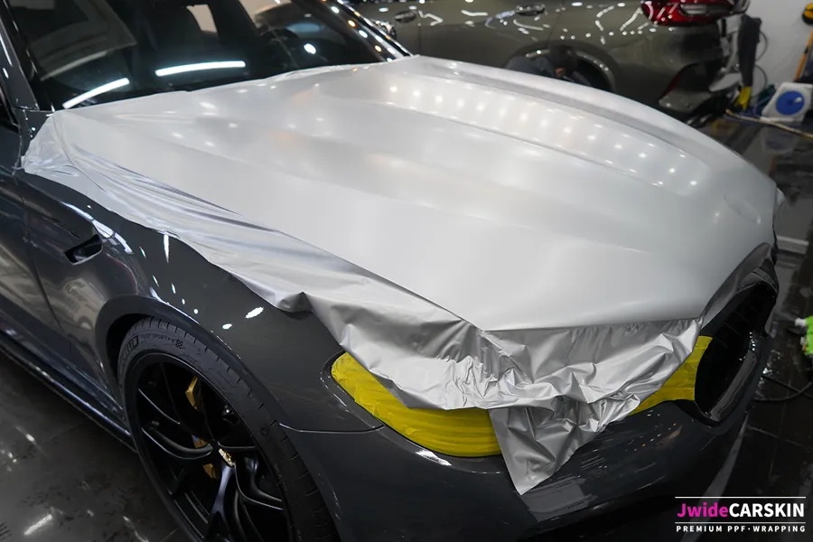 BMW M5 F90 vinyl wrap - BMW M5 F90 Vinyl Wrap Review — Satin White Aluminum Transform photo 5