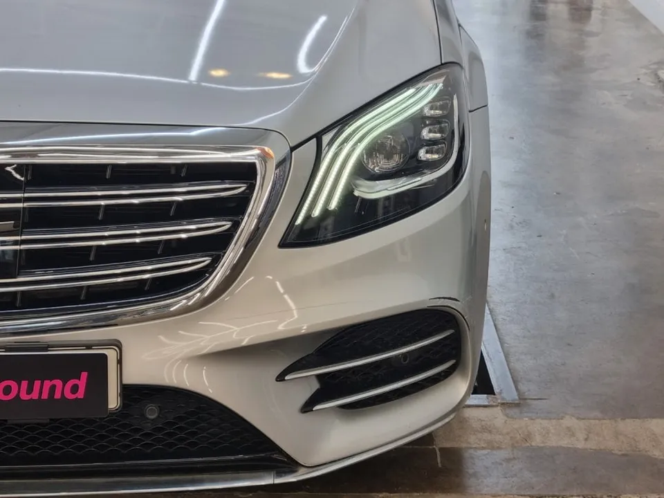 Mercedes-Benz S-Class W222のカーオーディオ施工事例 施工写真 3-1