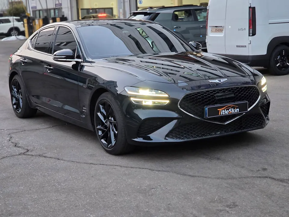 Genesis G70のカーラッピング事例｜費用目安・仕上がり 施工写真 2-3
