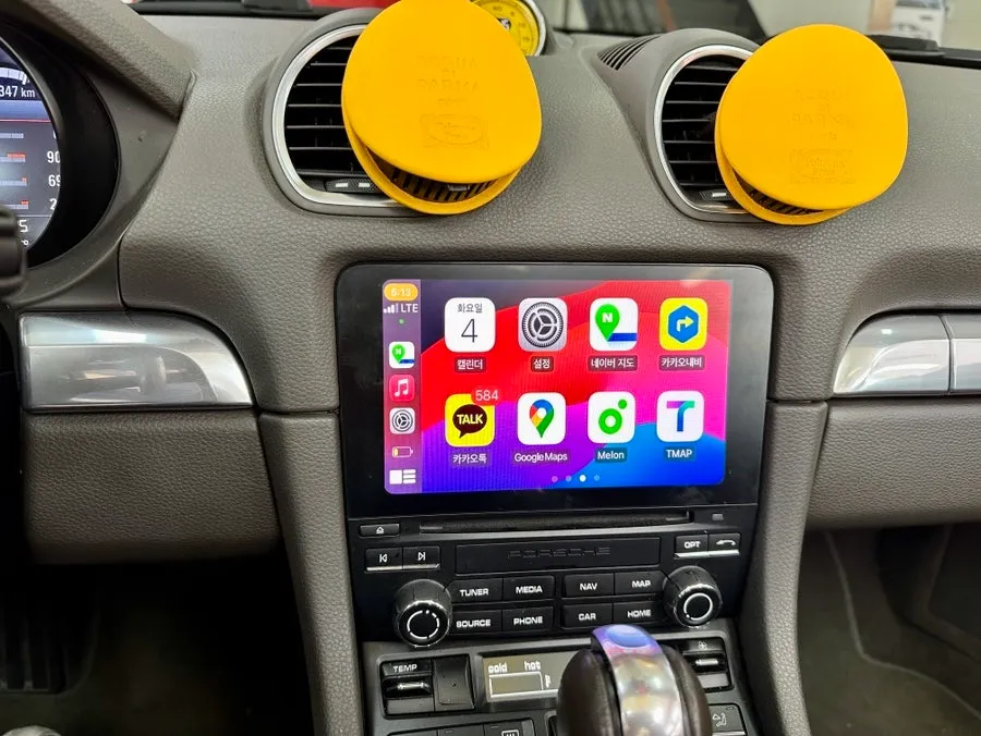 Porsche Boxster android head unit - Porsche Boxster Wireless CarPlay Install: Seamless Auto-Connect photo 5