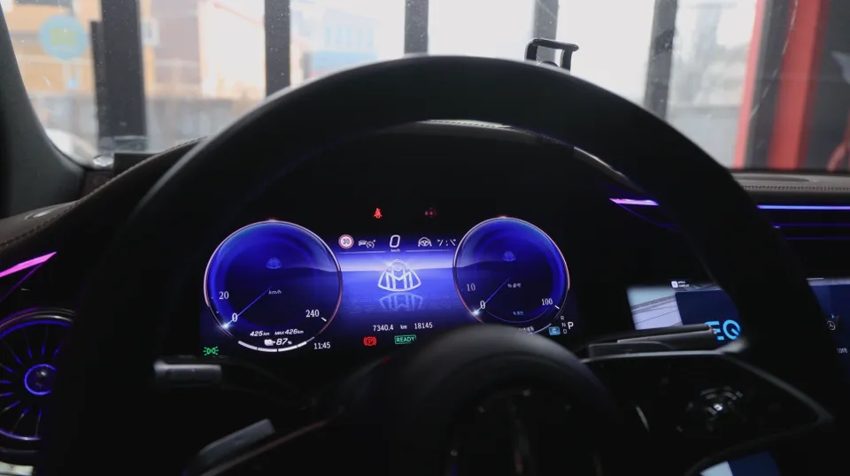 Mercedes-Benz EQS SUV 580 android head unit - Mercedes-Benz EQS SUV Coding & Firmware Upgrade Review photo 8
