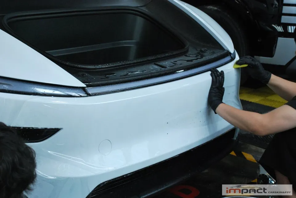 Tesla Model Y PPF施工事例|費用目安・仕上がり 施工写真 3-1