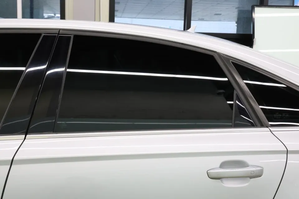 Audi A6のカーフィルム施工事例|費用目安・仕上がり 施工写真 1-3