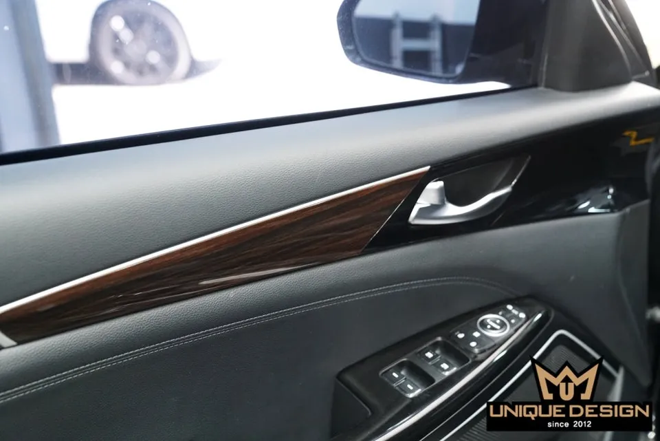 Kia K7 vinyl wrap - Kia K7 Vinyl Wrap Interior Review - Stylish Upgrade photo 4