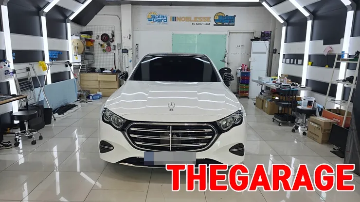 Mercedes-Benz E-Class W214 car audio installation result