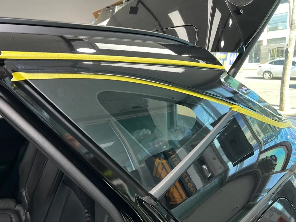 Hyundai Tucson NX4のカーラッピング事例|費用目安・仕上がり 施工写真 3-2