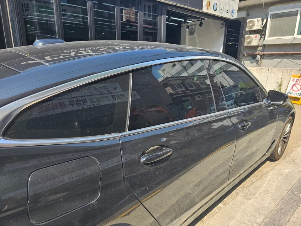 BMW 6 Series GTのカーラッピング事例 施工写真 2