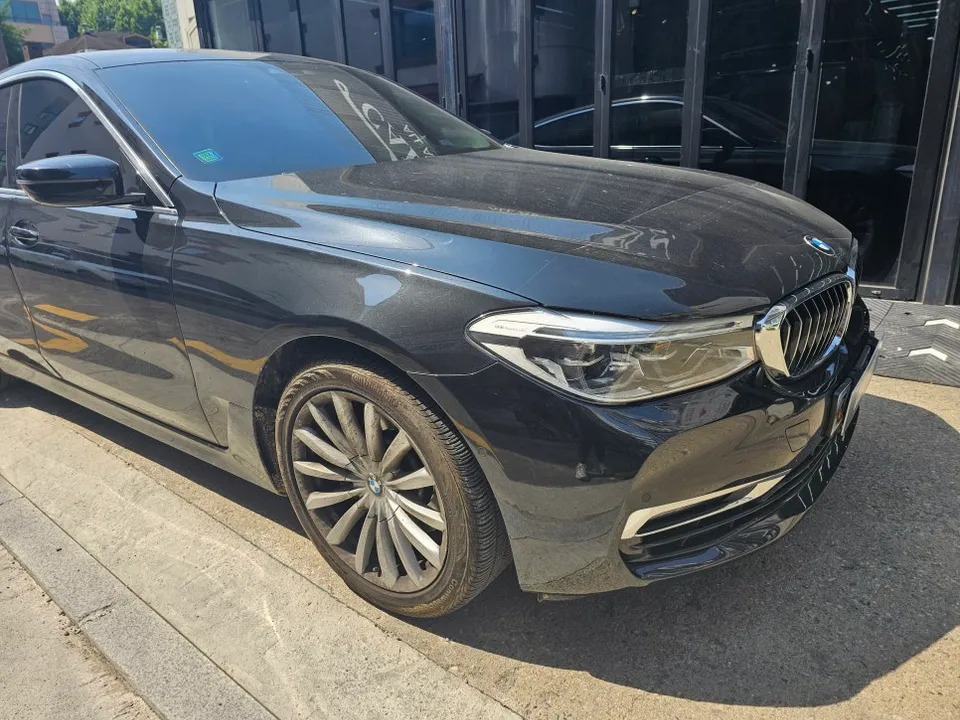 BMW 6 Series GTのカーラッピング事例 施工写真 4