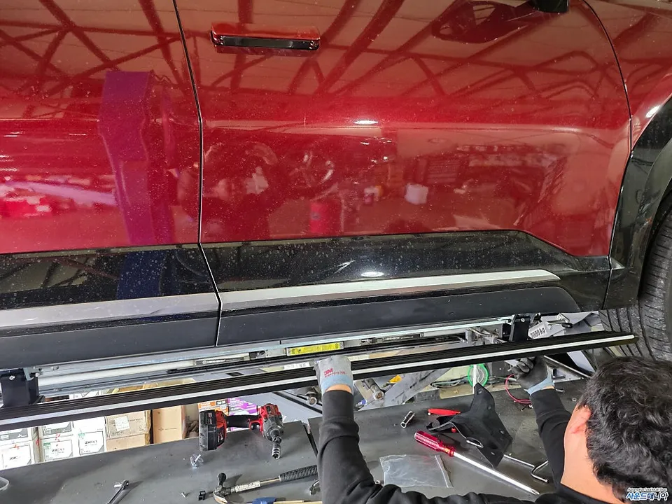 Kia EV9 body kit - Kia EV9 Body Kit Installation Review: Cost & Results photo 4