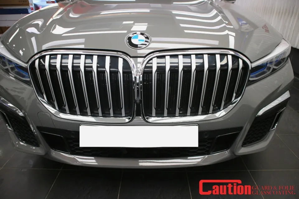 BMW 7 Series G11/G12 Vinyl Wrap Review: Chrome Delete Cost photo 2