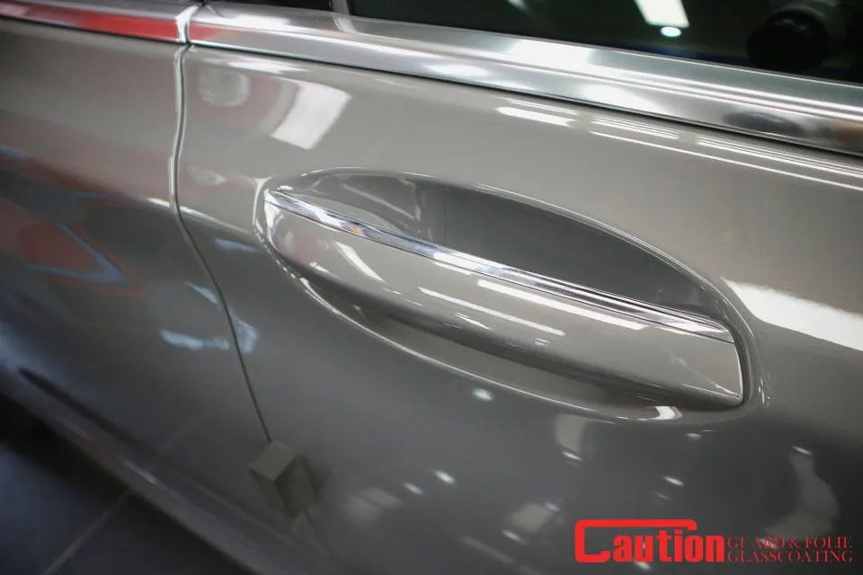 BMW 7 Series G11/G12 vinyl wrap - BMW 7 Series G11/G12 Vinyl Wrap Review: Chrome Delete Cost photo 3