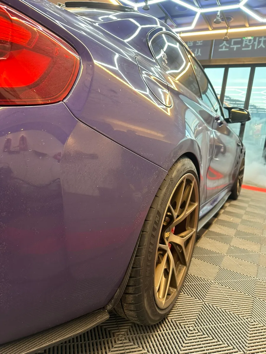 BMW M2 Competitionのカーラッピング事例|費用目安・仕上がり 施工写真 2-2