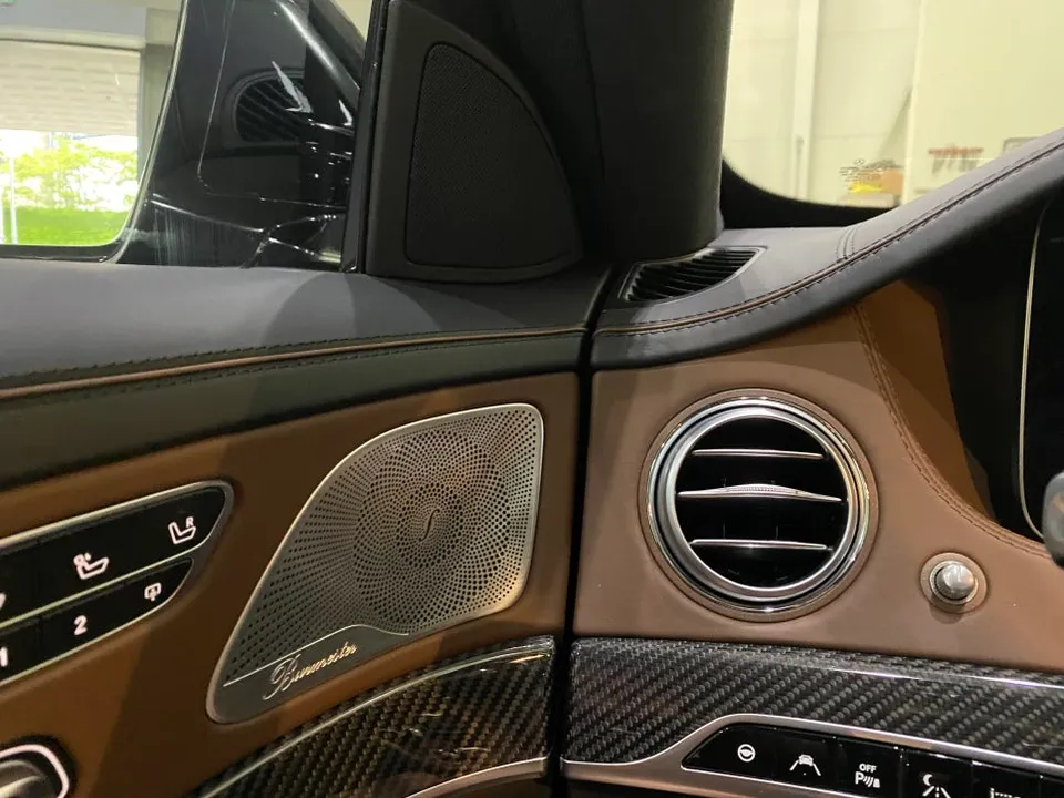 Mercedes-Benz S-Class Ambient Lighting Review — Luxurious Upgrade photo 2