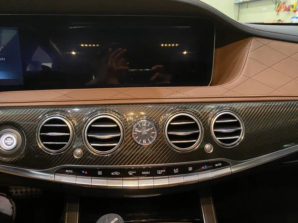 Mercedes-Benz S-Class ambient lighting - Mercedes-Benz S-Class Ambient Lighting Review — Luxurious Upgrade photo 4